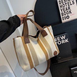 Muestra tu personalidad y deja que los bolsos de mujer se conviertan en tu logotipo