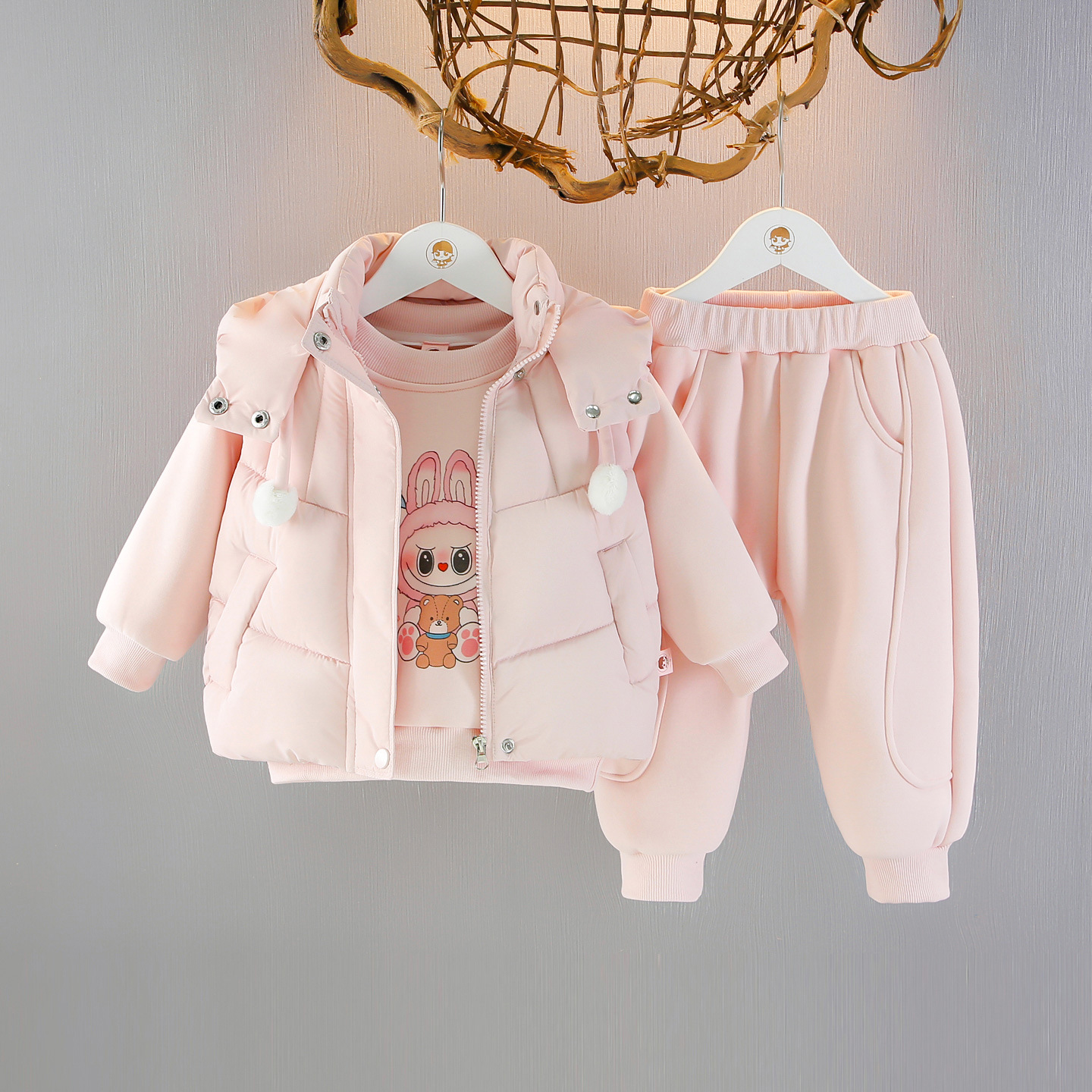 Girls' Fleece Sweatshirt Three-Piece Set for Autumn and Winter, Stylish and Warm Children's Winter Outfit for Going Out, Trendy New Set