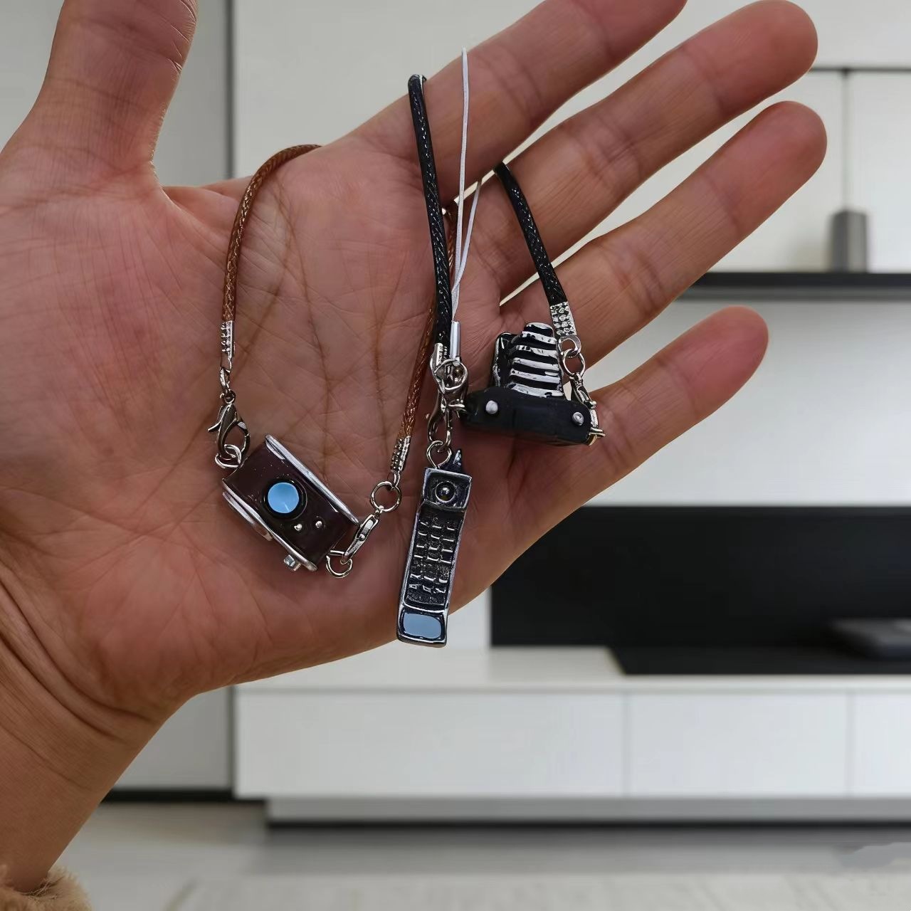 Retro Camera Phone Pendant Creative Jewelry Keychain Couple Style Artistic Style Hanging Decoration Accessory