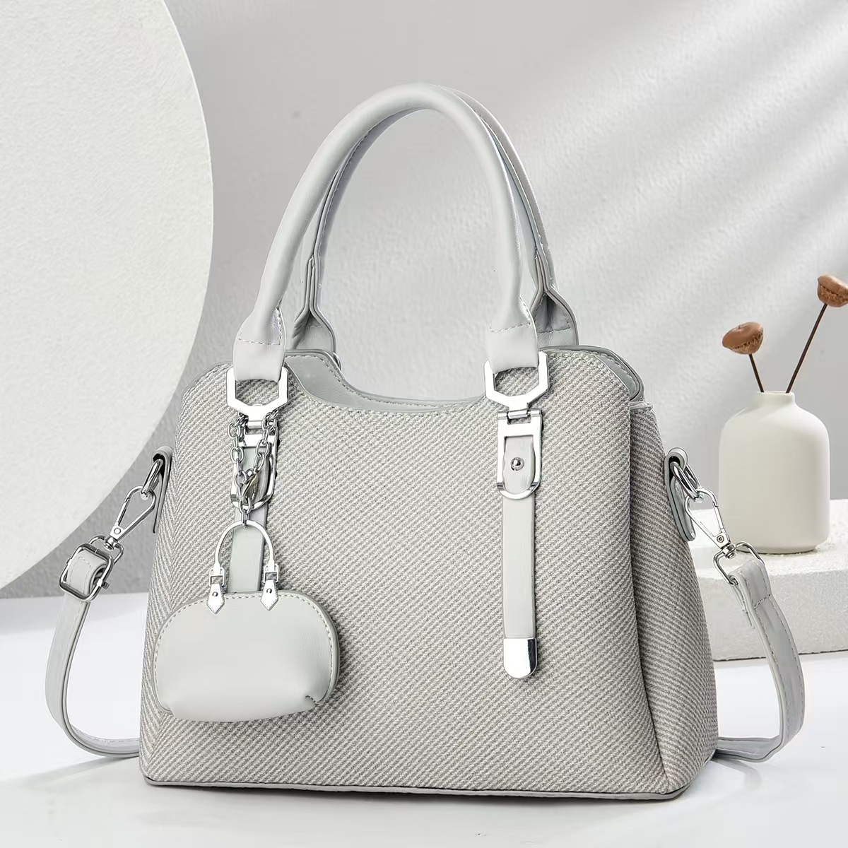 Bolsos para mujer 2025 nuevo bolso de hombro bolso de mensajero bolso femenino esencial de la diosa del sentimiento de alta gama