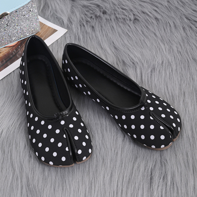 Polka Dot Beanie Shoes Women's Shoes 2025 New Summer Split-Toe Pig's Trotters Shoes Toe Lazy Horseshoe Shoes Flats Shoes