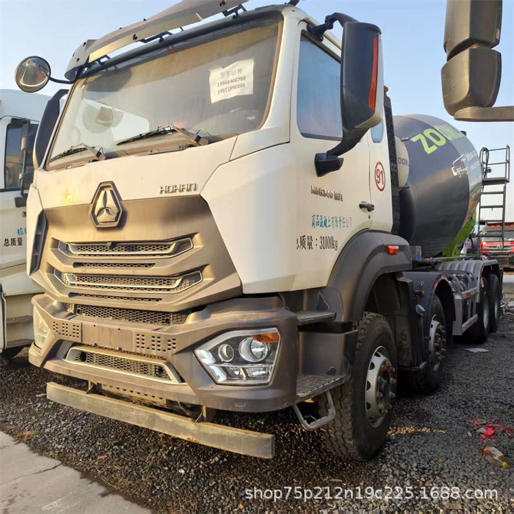 Автобетоносмеситель Howo 8x4 (380 л.с.)
