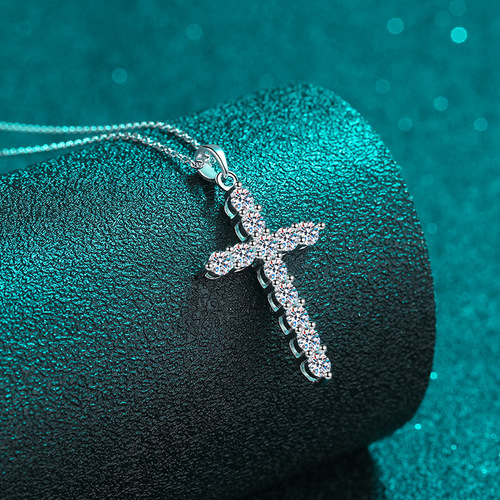 925 sterling silver necklace for women moissanite cross necklace pt950 gold plated clavicle chain manufacturer wholesale