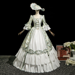 中世のフランス式油絵宮廷のドレスの女性レトロなショーの化粧の舞踏会の舞台の衣装の衣装のドレスの夕べ