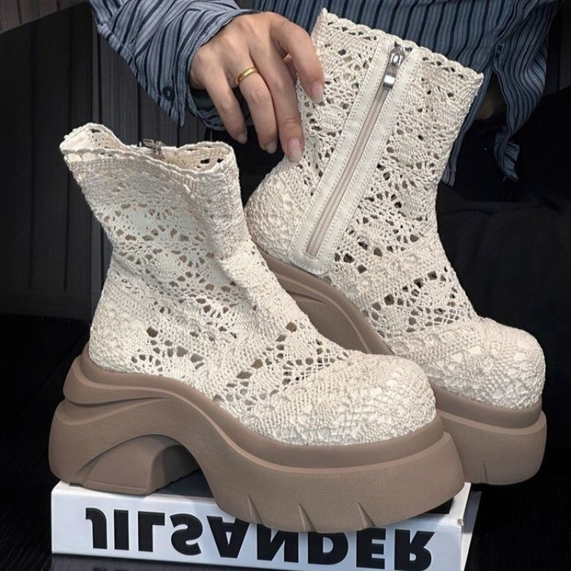 2026 New Autumn Versatile White Thick-Soled Martin Boots Factory-Made Height-Increasing Retro Soft-Soled Hollow-Out Short Boots for Petite Individuals