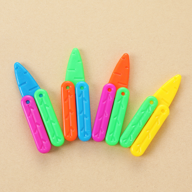 Mini mariposa cuchillo de rábano cuchillo de descompresión cuchillo de rábano que emite luz lindo bebé juguete internet celebridad plegable mariposa cuchillo