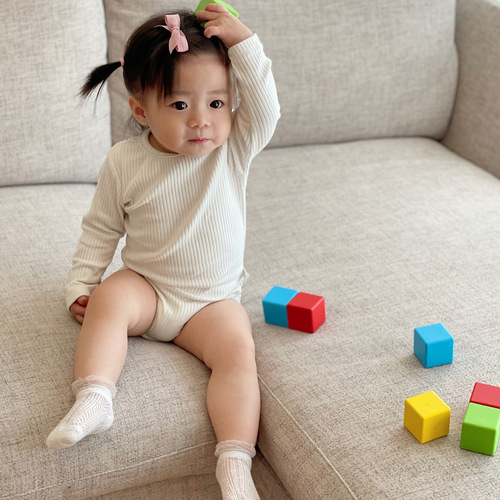 Ins Baby Spring and Autumn Triangular Long-Sleeve Pajama Top for Cute Girls, Solid Color Cotton Ribbed Romper