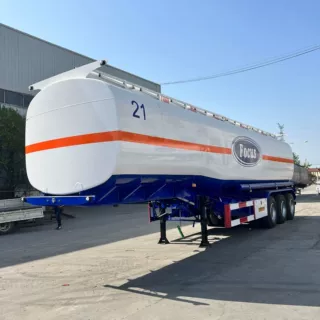 跨境供应液体罐车 3轴11.5米38方单仓液体罐配置单