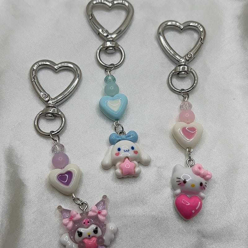 Hello Kittycinnamoroll or Kuromi Keychain - Cute Heart Inspired by Sanrio