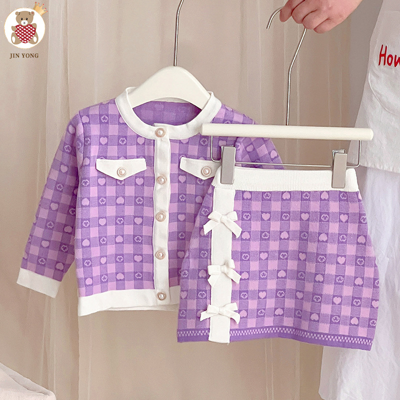 JINYONG Koreansk utgåva Love Knitwear Flickkjol med rosett och omlott, liten och medelstor, barnmodell, tvådelat set_voghion.com