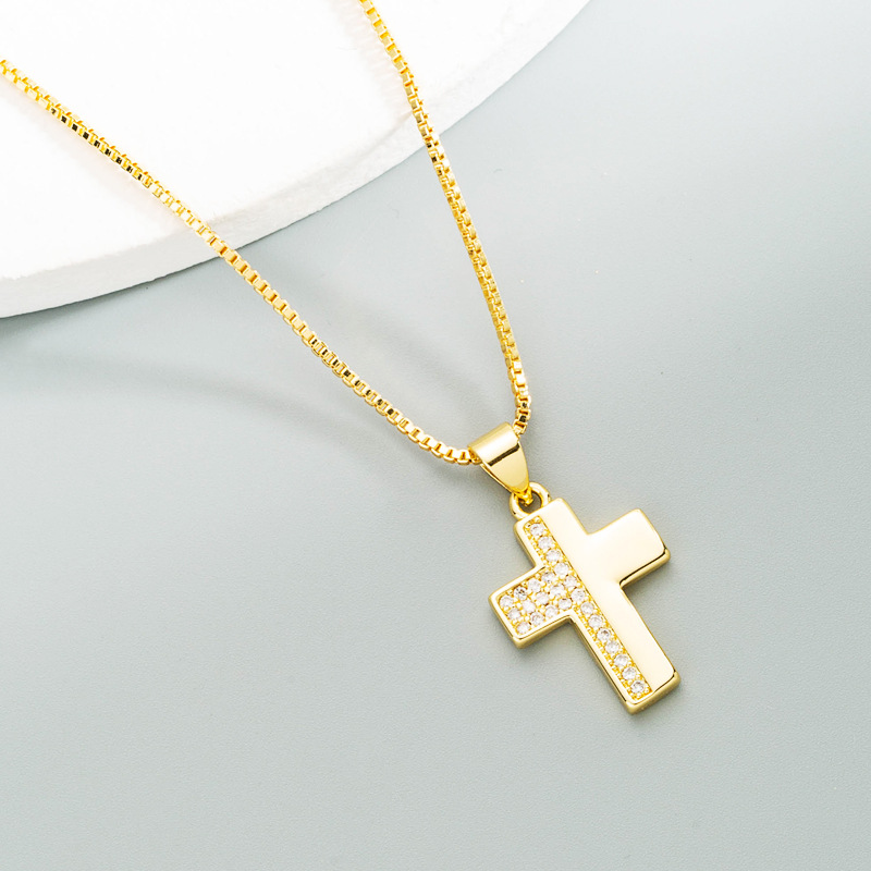 Korean geometric copper micro-inlaid half of pendant zircon necklace