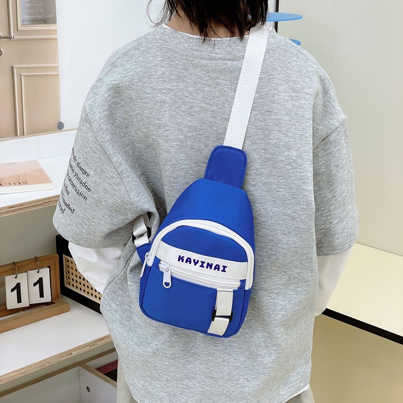 Bolso de pecho para niños y niñas de color de contraste de moda coreana, deportes de ocio, letras de estilo occidental, bolso de mensajero para niños, nuevo bolso para niños