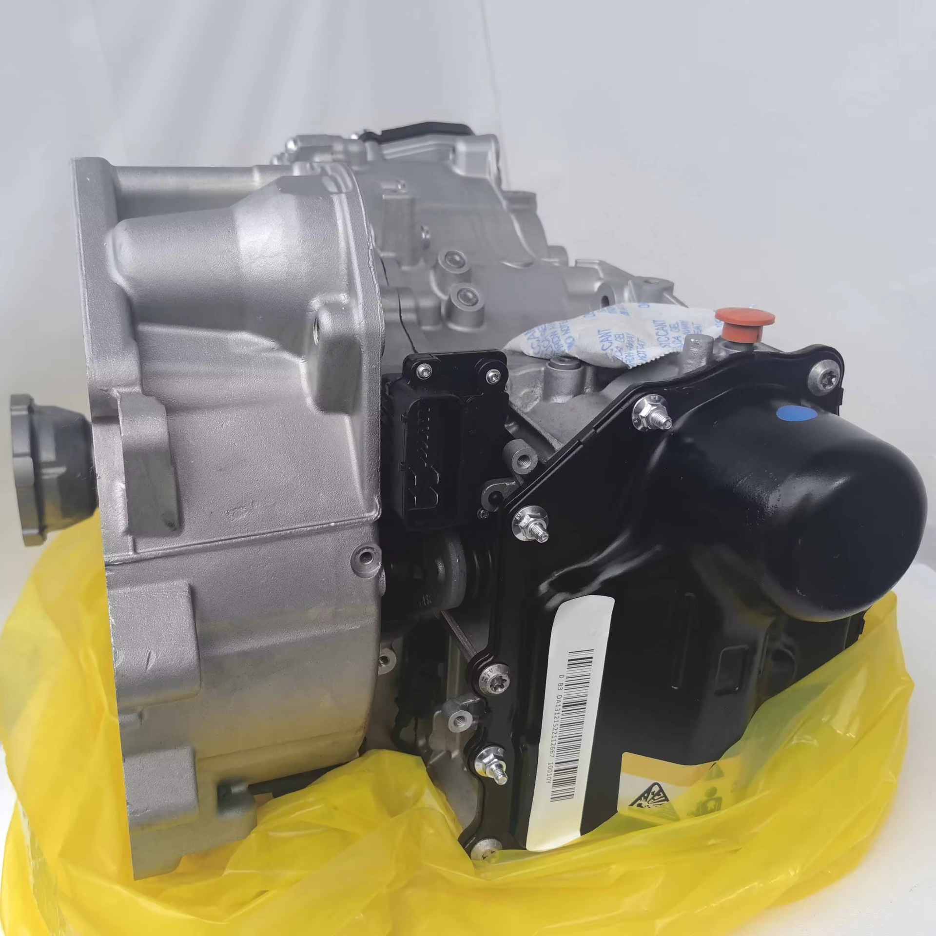 Dq200 0Am 7-Speed Automatic Transmission with Mechatronics Is Suitable for Volkswagen and Audi Front-Wheel Drive Gearbox Assembly