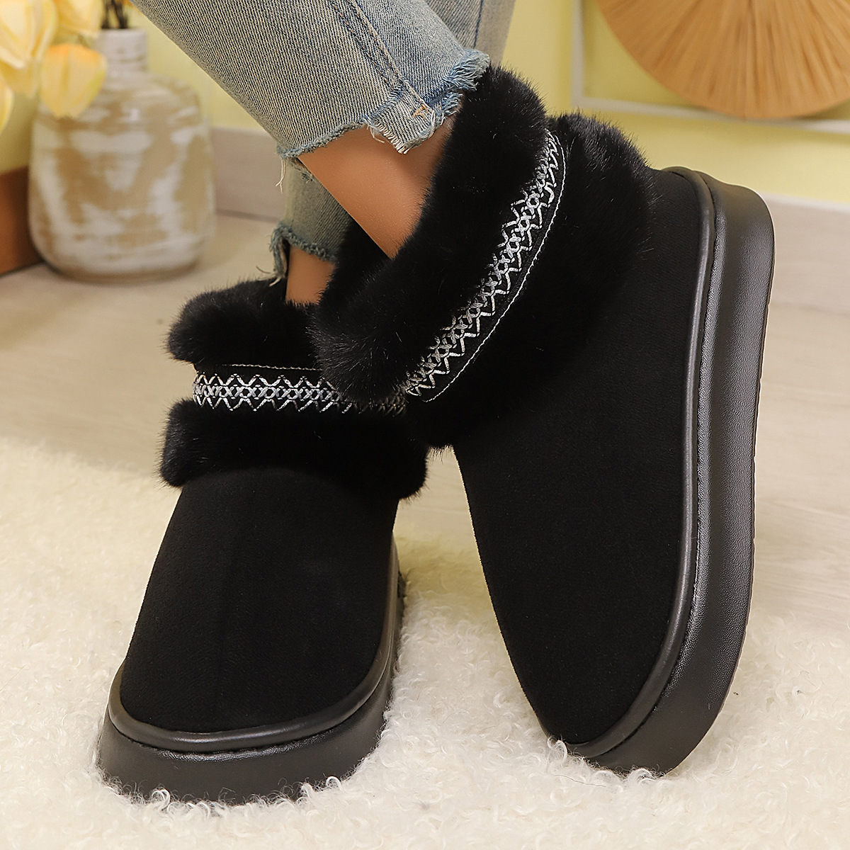 Nuevas zapatillas de algodón transfronterizas para el hogar de Amazon para mantener cálidas y gruesas parejas simples de otoño y invierno y medio paquete interior con muebles domésticos