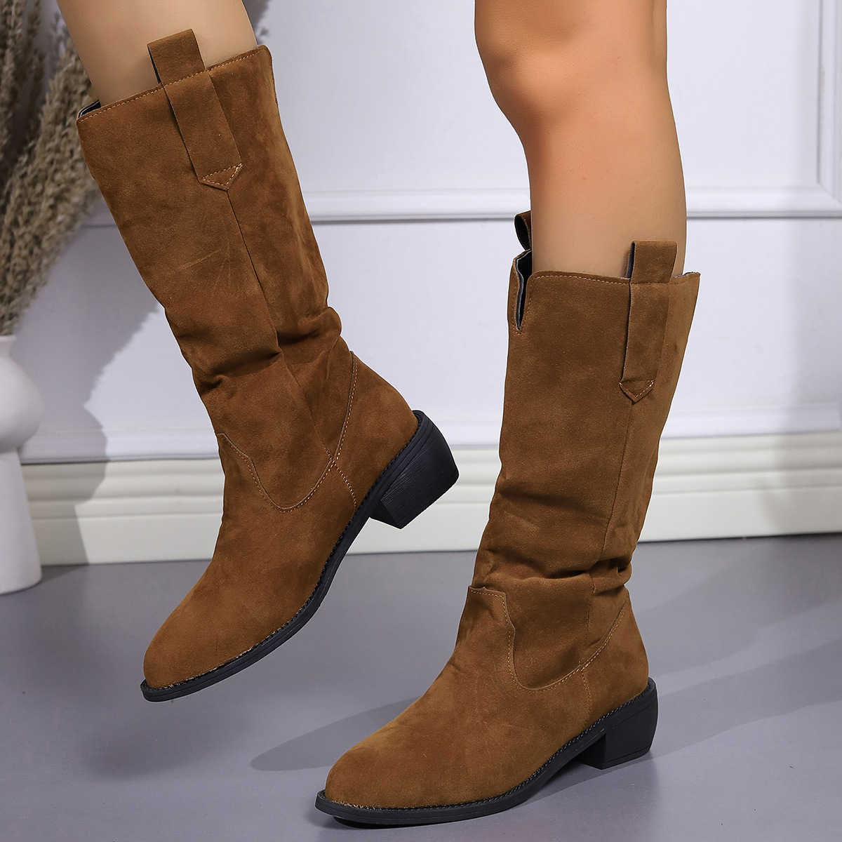 Autumn and winter new large size thick heel soft soled solid color boots for women_voghion.com