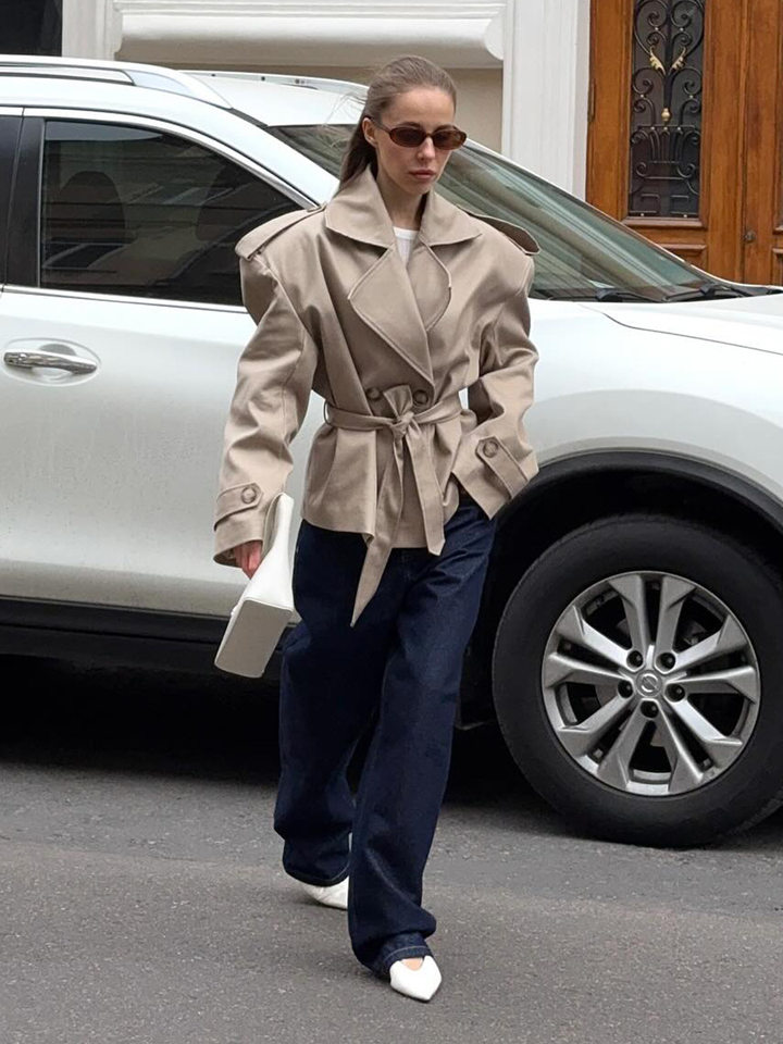 Áo khoác trench coat nữ dáng dài cổ ve, thắt eo phối đai, tay dài — Kaki chi tiết 23