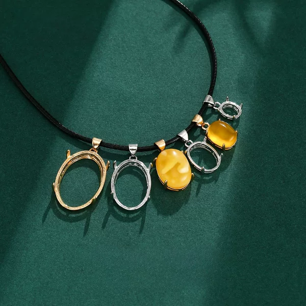 Casual and Accessible Luxury Oval Pendant Empty Support for Men and Women 24K Gold Four-Claw Inlaid Beeswax Turquoise Necklace Accessories