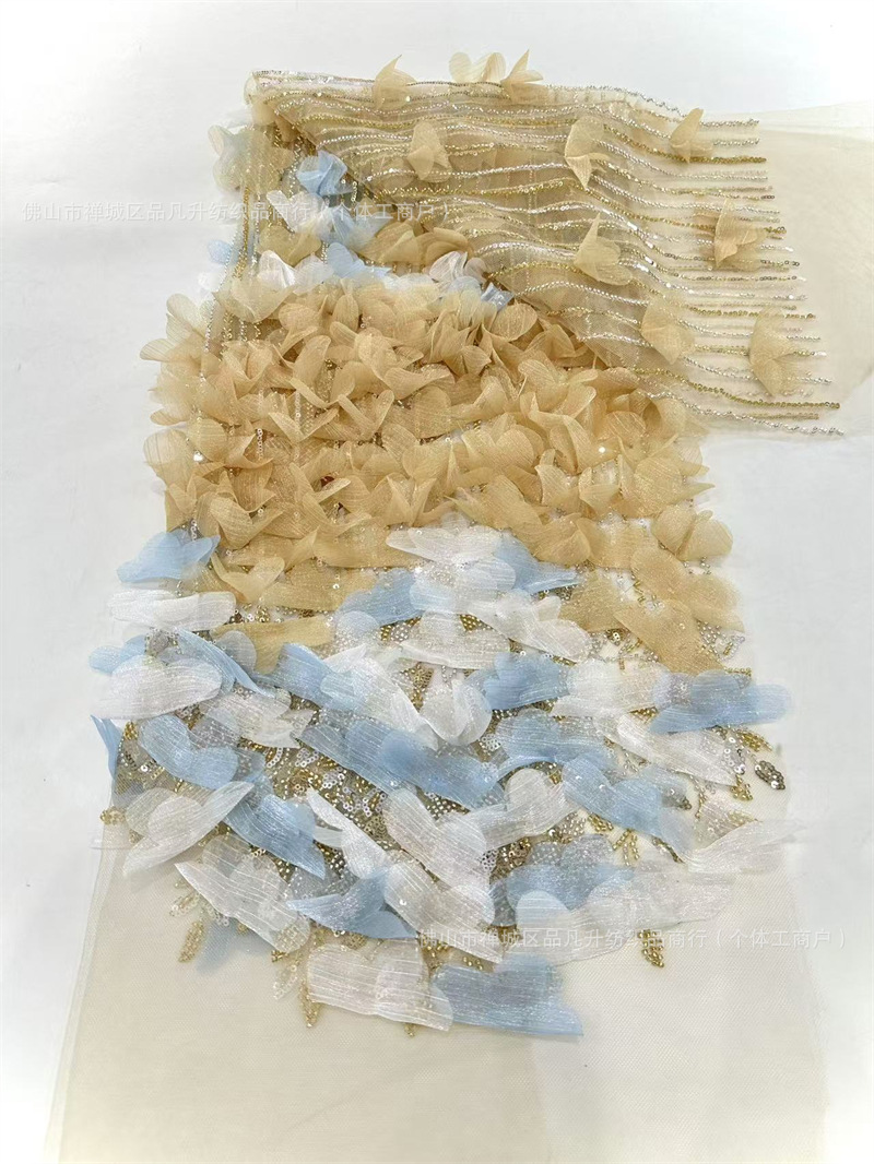 Modas de alta definición tridimensional flores vestidos de cinturón de diseño femenino nicho vestido romántico tejido bordado