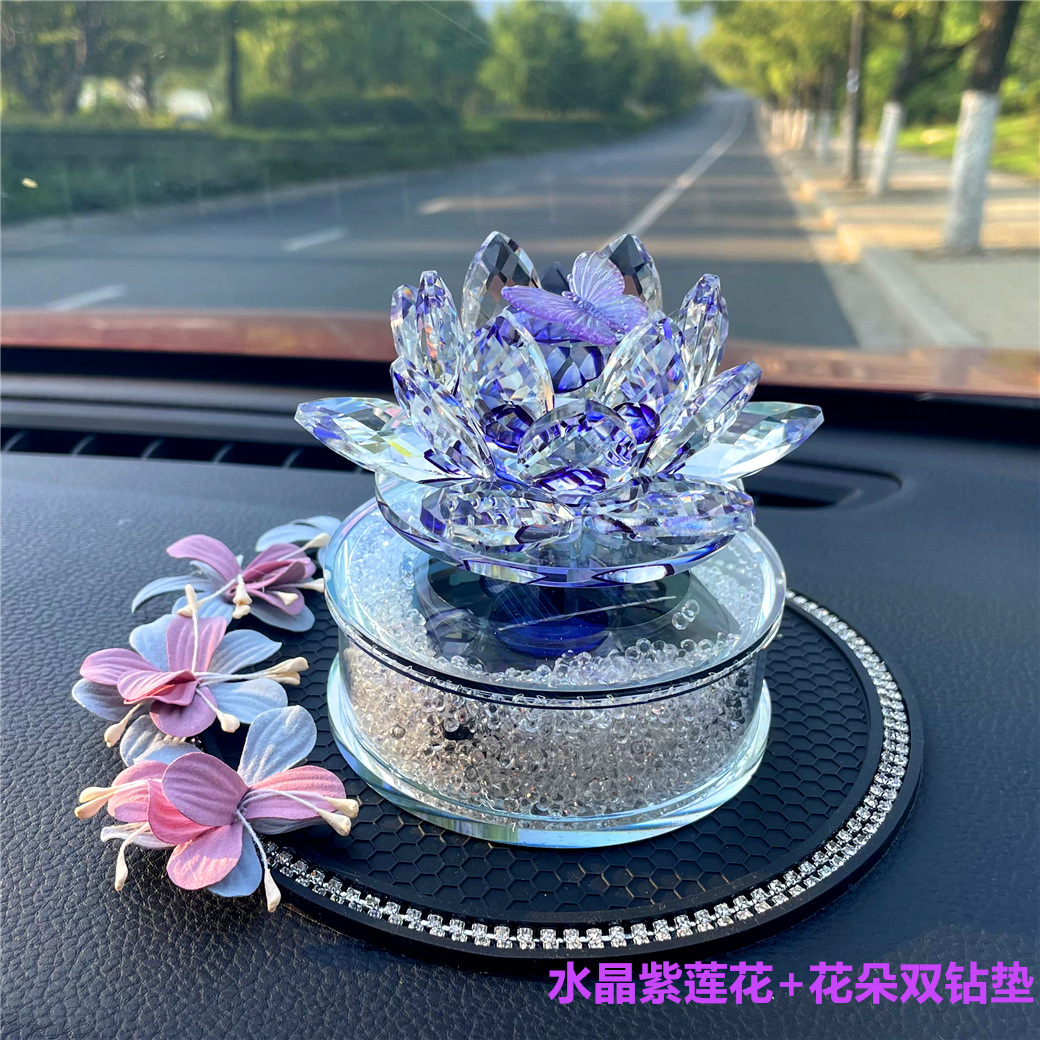 Direct sales from the manufacturer: cross-border crystal lotus craft items, home decorations, car perfume holders, jewelry, and creative ornaments