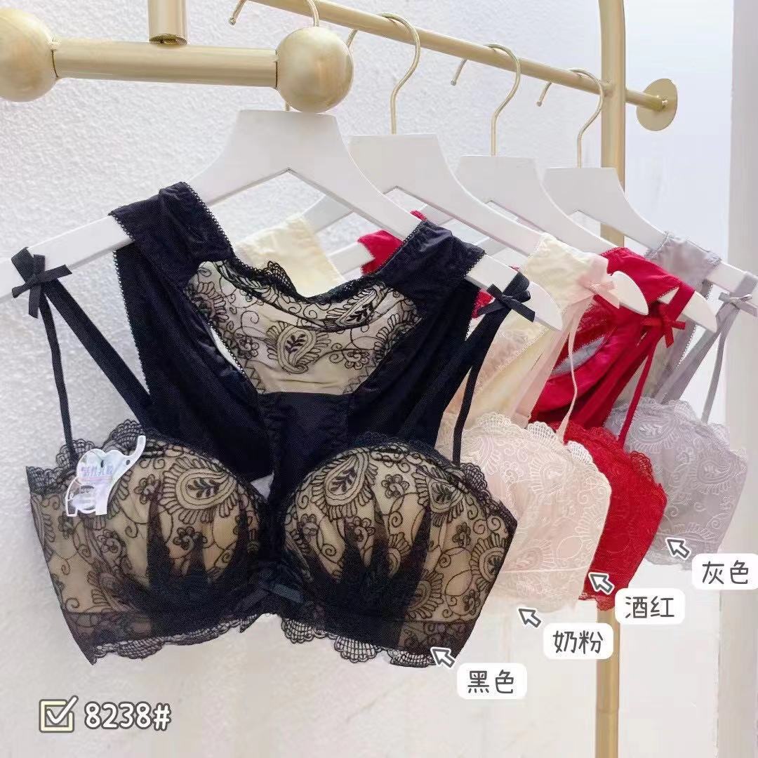 8238新款秋冬精美刺绣性感蕾丝手掌杯上托聚拢亲肤透气文胸套装