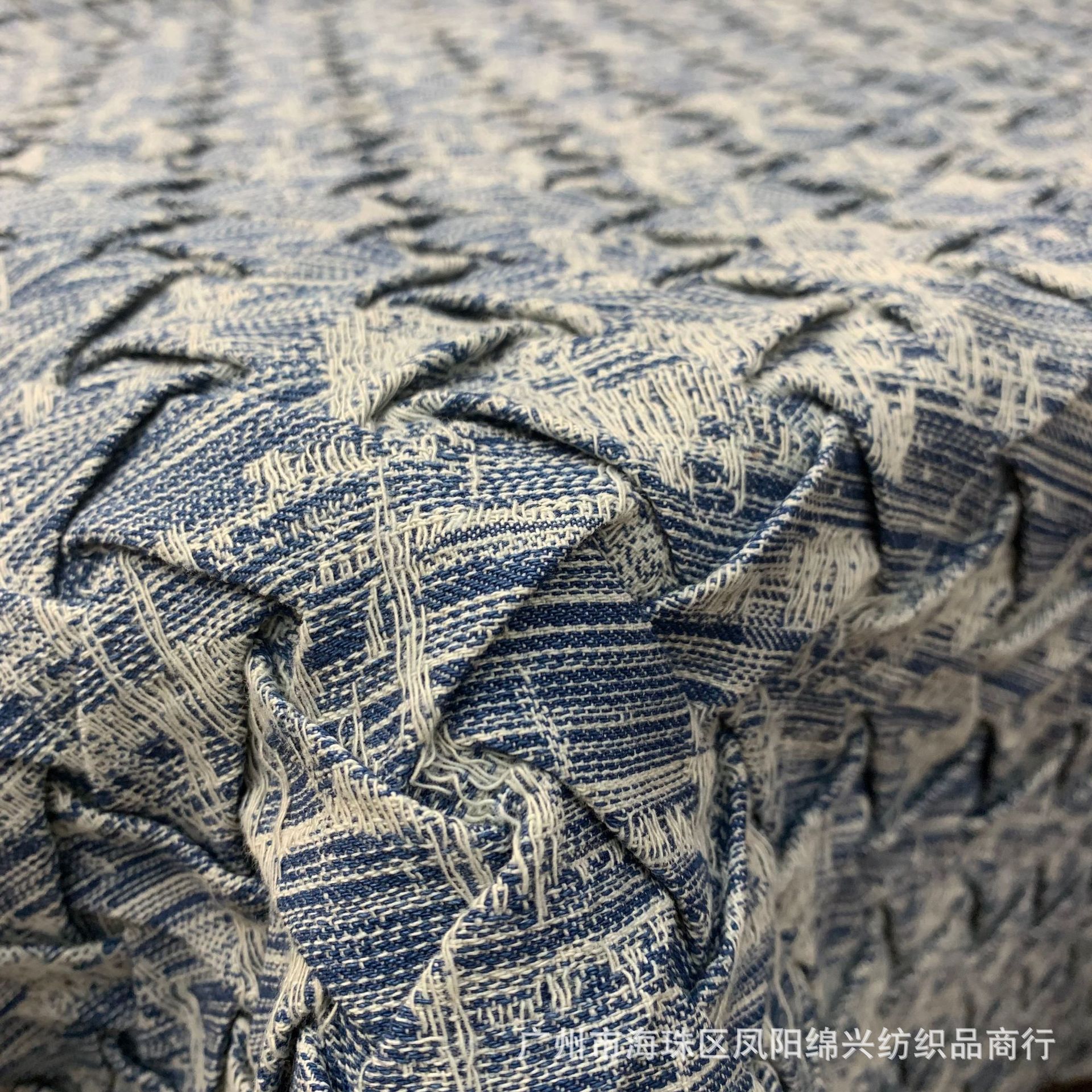 【厂家加工直供】三宅一生几何压褶压皱压邹牛仔布料立体褶皱面料