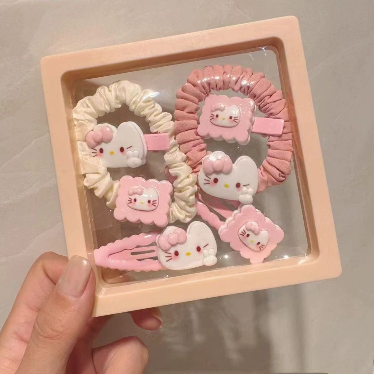 Аксессуар для волос (Hello Kitty) набор из 6 шт. — розовые заколки и резинки, пудровый дизайн