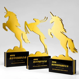 水晶工艺品;奖杯;木质工艺品