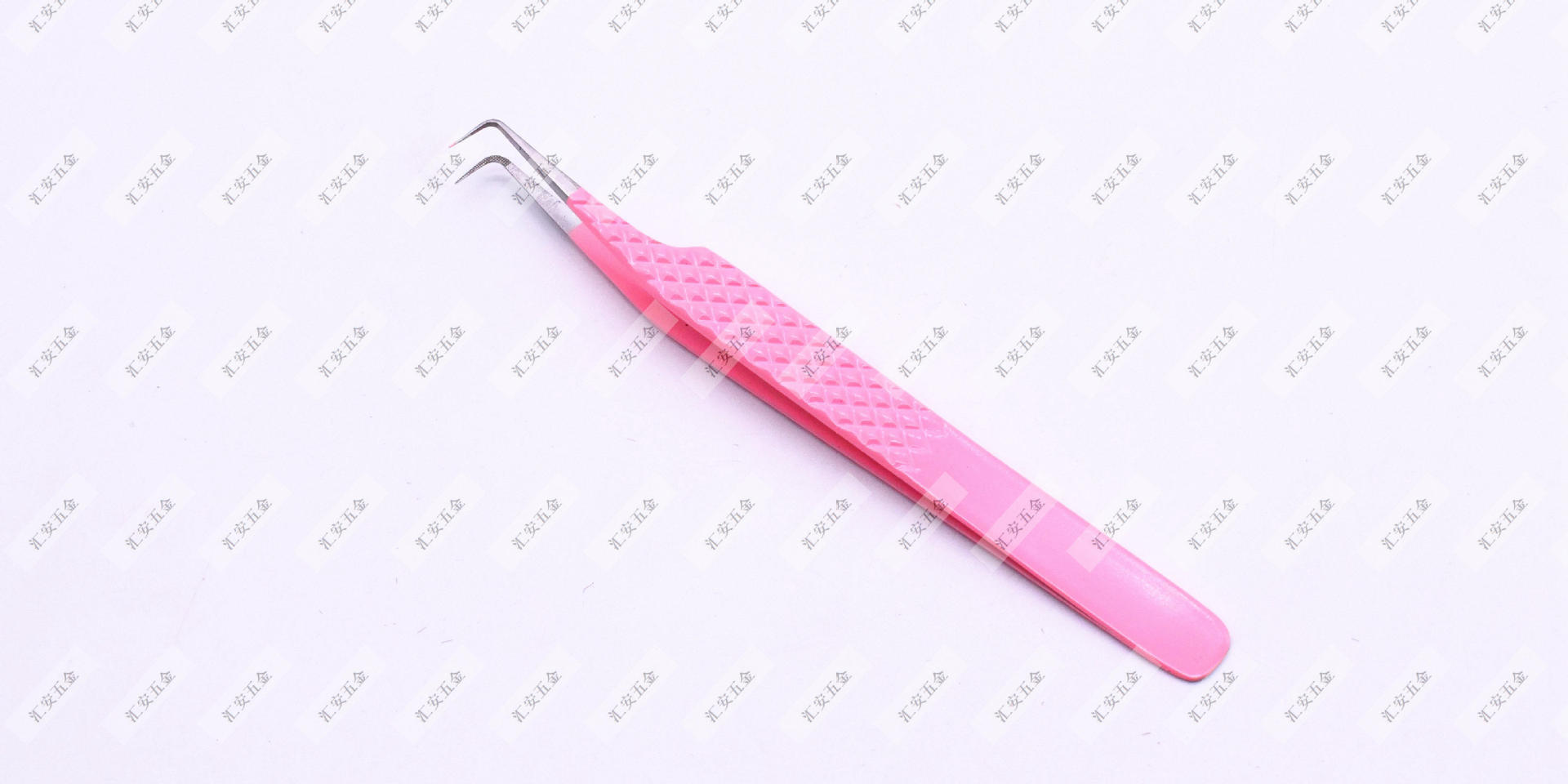 Factory supplies pink embossed fiber-tipped tweezers, fiber tips, high-precision serrated eyelash extension tweezers.