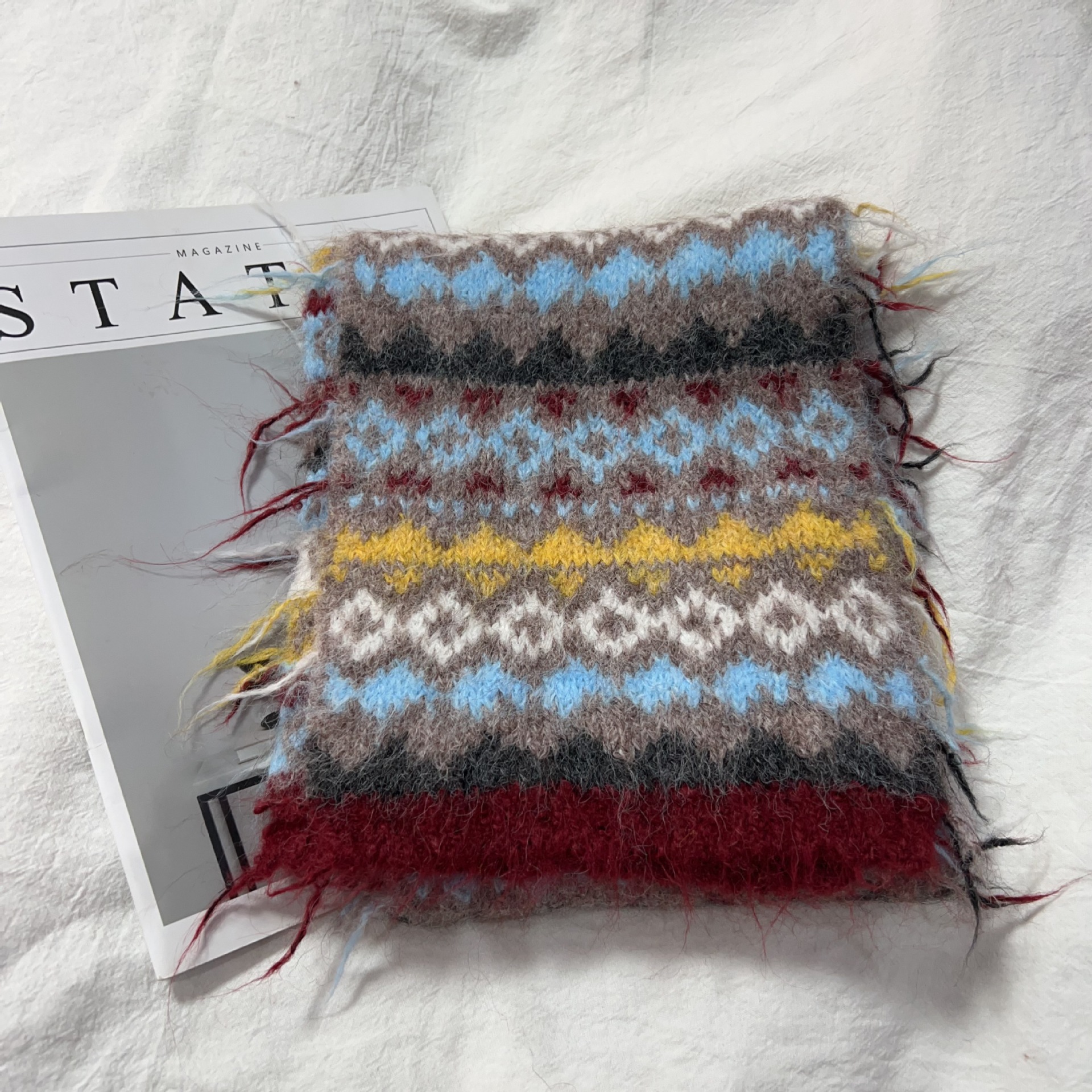 Small design knitted keep warm scarf
