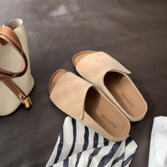 葡萄媽studiolee 新款簡約圓頭摺疊寬面平底露趾拖鞋女夏季外穿