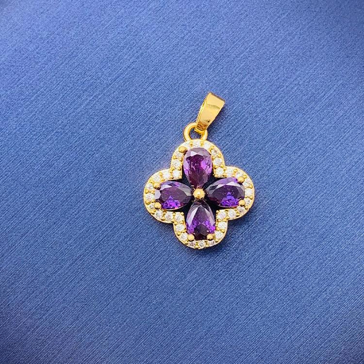 Tiktok Venta caliente colgante al por mayor auto-seleccionado 100 cobre colgante único con fuente de cadena de fábrica al por mayor sin cadena