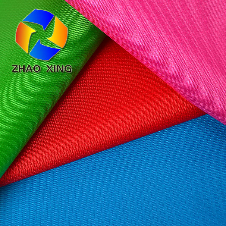 厂家直供 尼龙210D一分格 亮光纱PU 防泼水