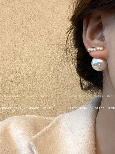 一款两戴韩国轻奢珍珠耳钉小众设计感高级耳环2023新款潮复古耳饰