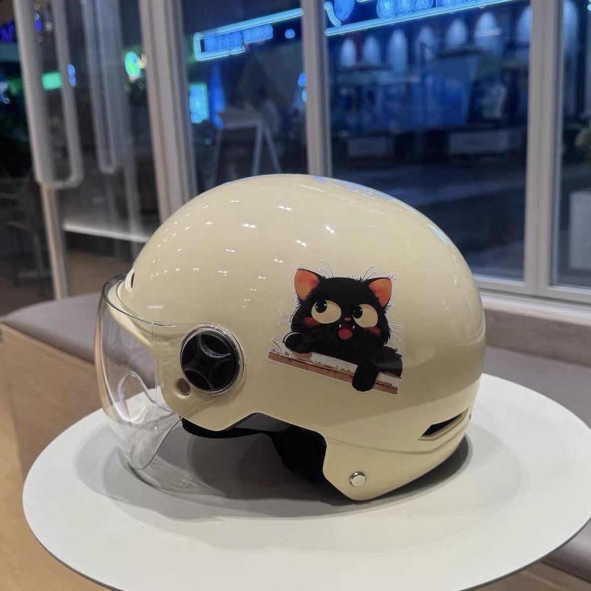 Newly certified electric vehicle helmet for summer, suitable for both men and women, all-season sun protection, motorcycle couple half helmet, cute safety helmet