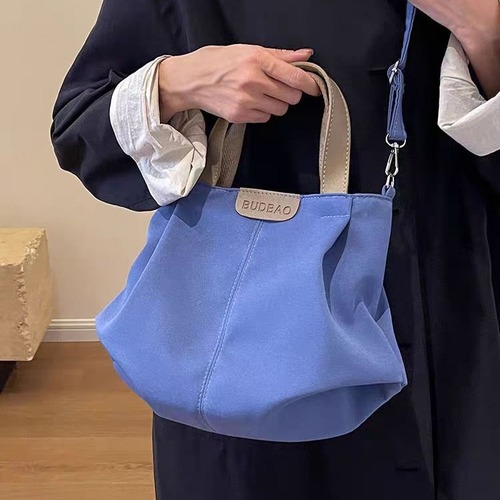 Large Capacity Tote Bag for Women, 2024 New Fashion Casual Fabric Single Shoulder Bag, Trendy This Year, Suitable for School and Commuting