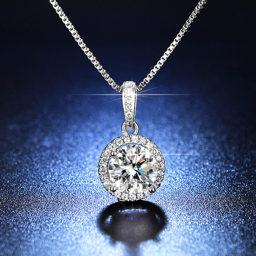 Xiaohongshu Kuaishou Internet celebrity live broadcast silver necklace imitation D color moissanite heart-shaped four-leaf clover pendant for women wholesale