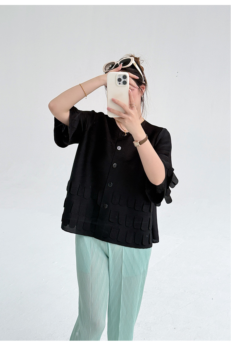 Áo cardigan nữ dáng váy xếp ly tay ngắn phối dáng rộng — Màu đen chi tiết 12