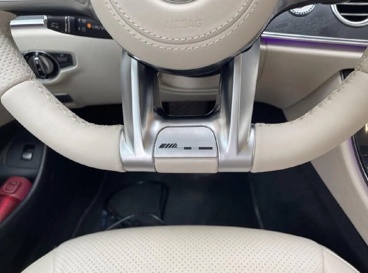 Suitable for all Mercedes-Benz models, upper and lower, left and right, beige leather with AMG809 logo electroplated steering wheel kit