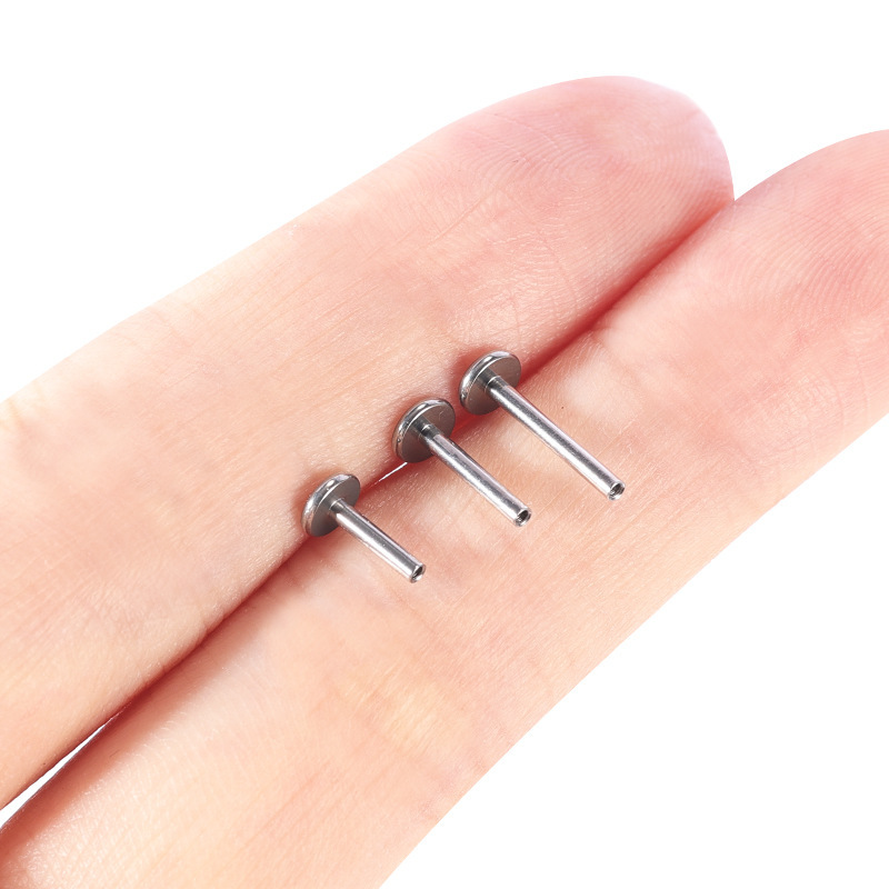 Pointed titanium steel lip stud product view