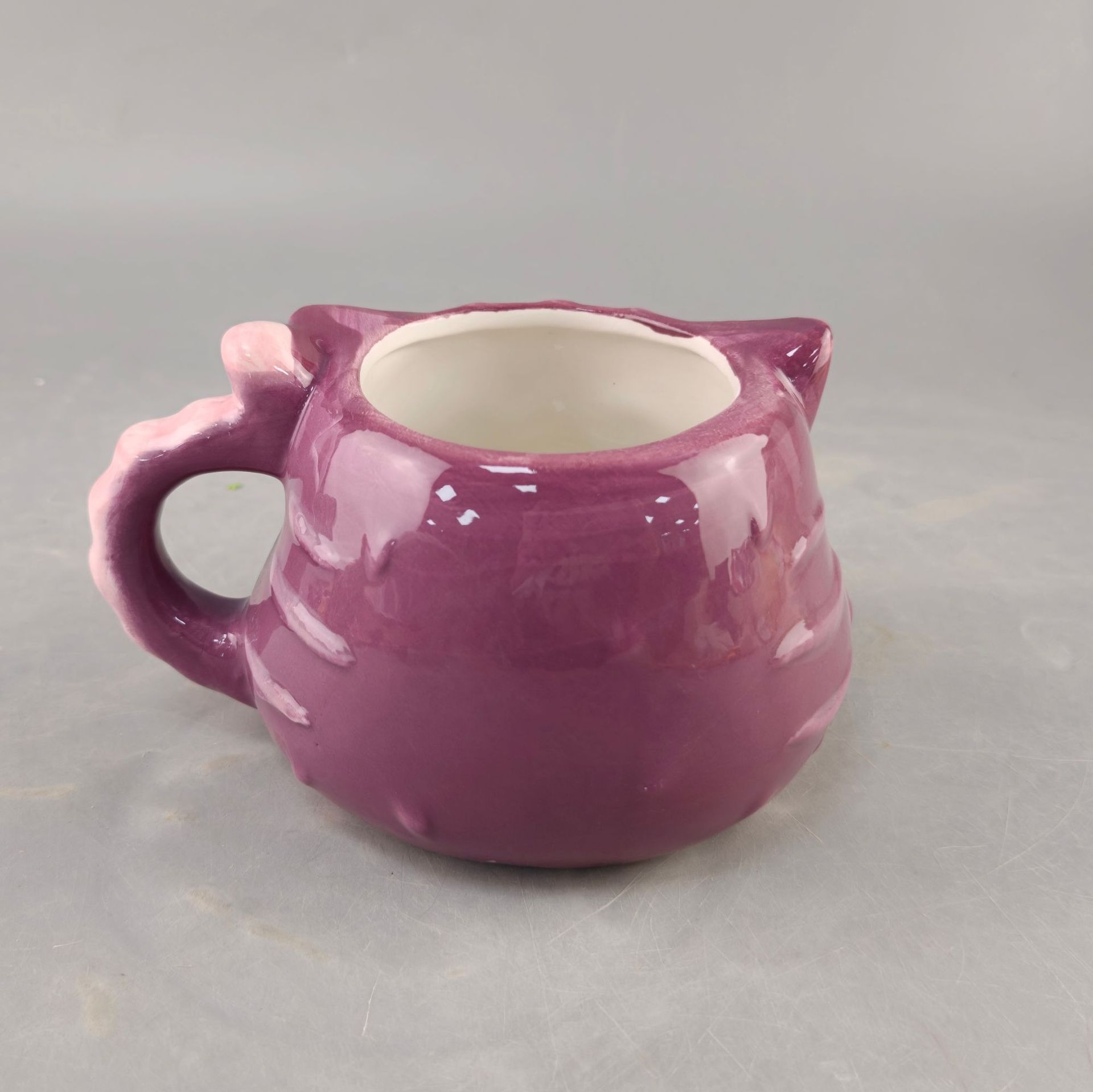 Spot transfronterizo Europa y América Halloween púrpura gato malvado taza de cerámica taza de café animal taza de relieve pintado