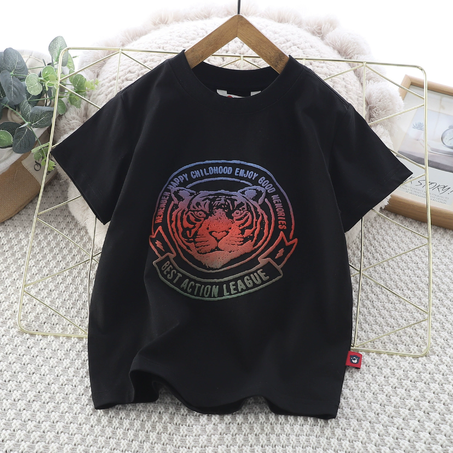Summer children's cotton body-friendly T-shirt, with short sleeve, for teenagers