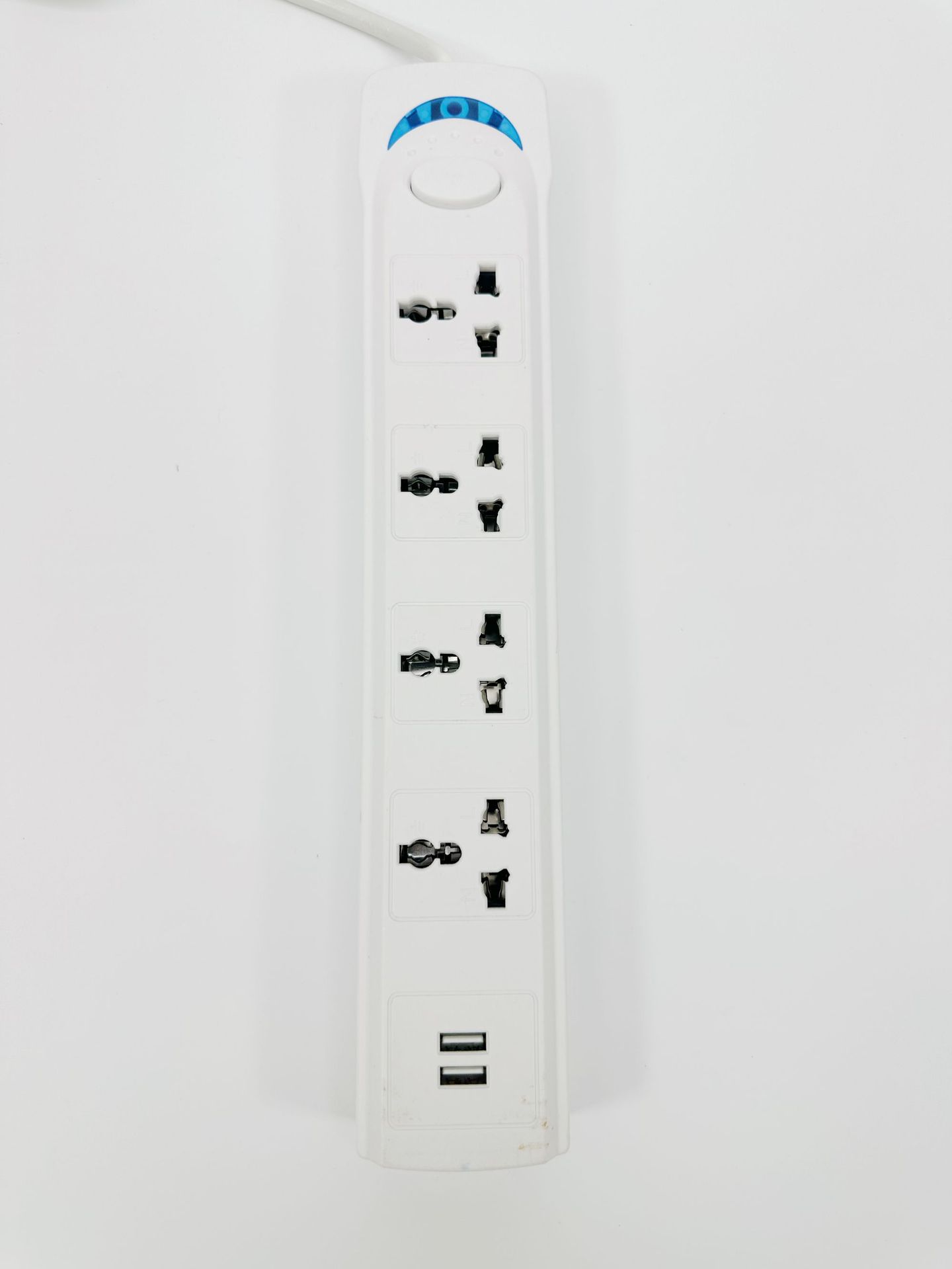 3105U (4 puertos + 1 USB)