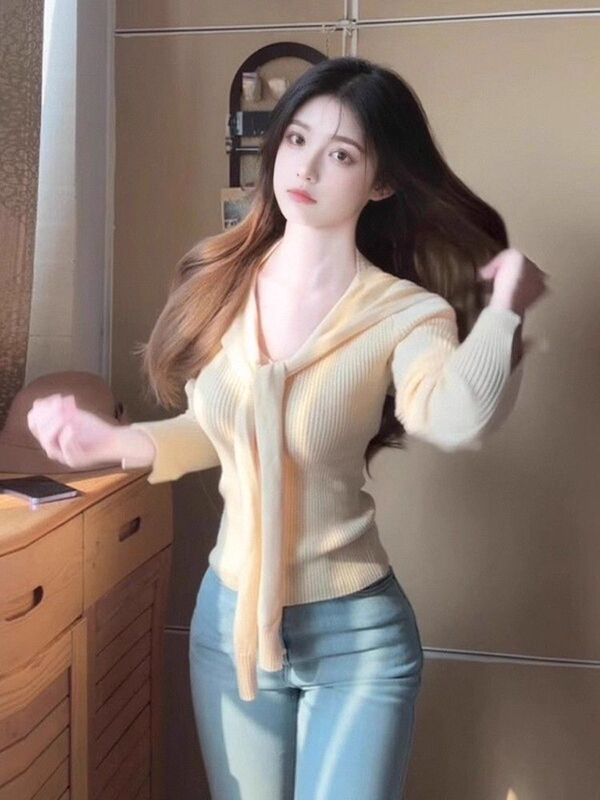甜美温柔奶黄色v领长袖针织衫女2025新款秋季绑带设计感小众上衣|undefined