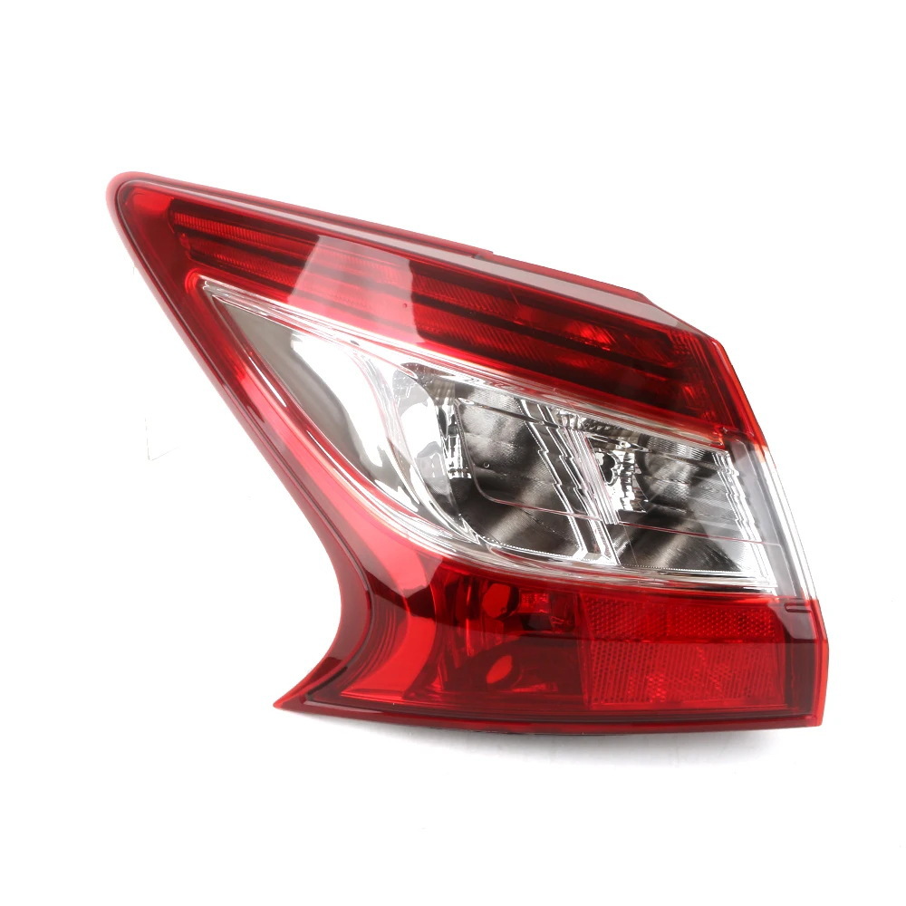 Aplicable a la lámpara trasera interna y externa de la derecha y la derecha de la lámpara trasera trasera de 16 - 20 años de Nissan Yida