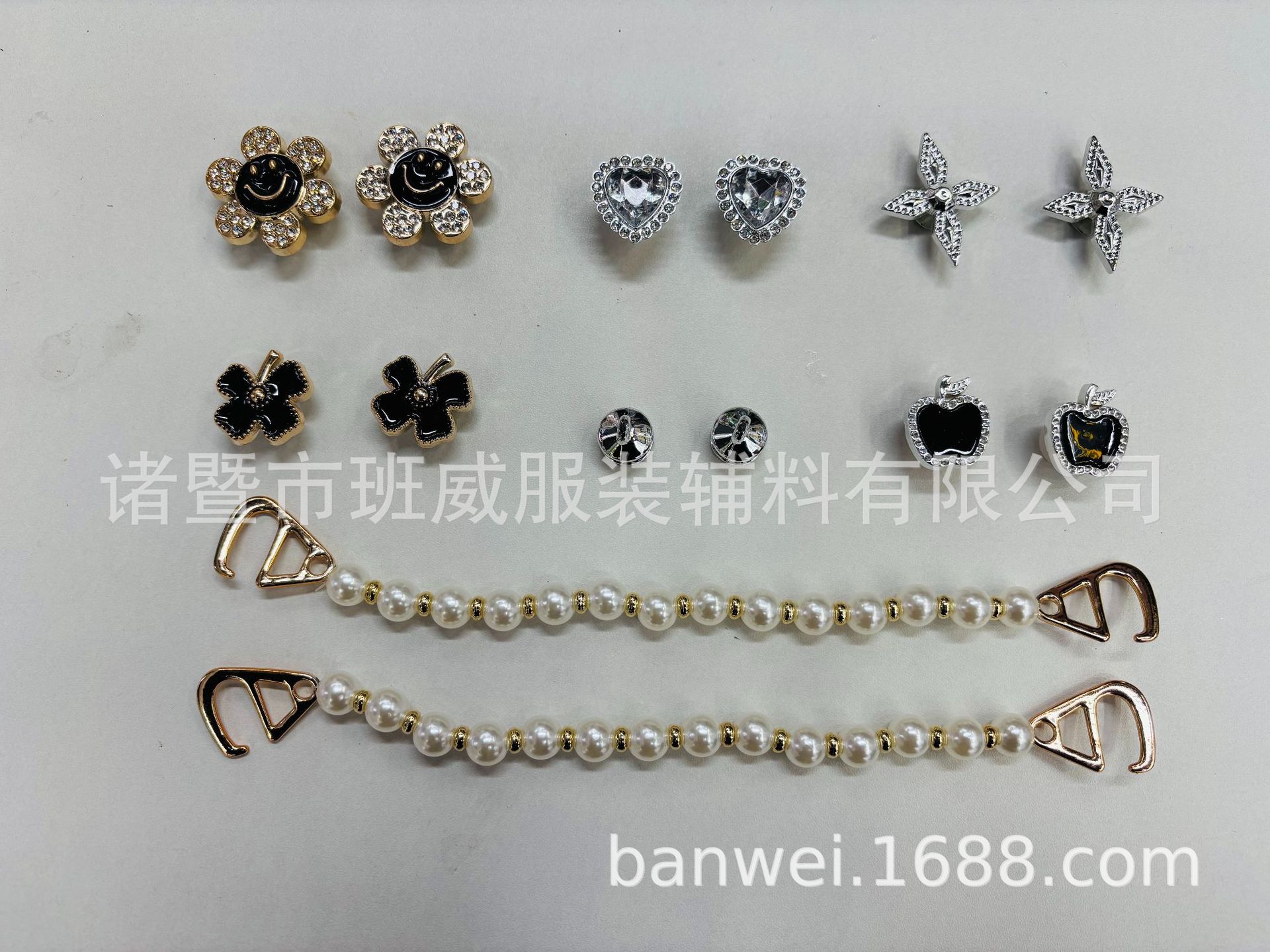 洞洞鞋6号款.jpg