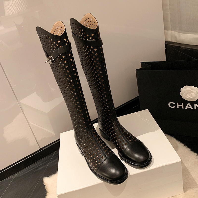 Boot nữ cổ cao lỗ rỗng dây thắt lưng khóa — Màu đen chi tiết 14
