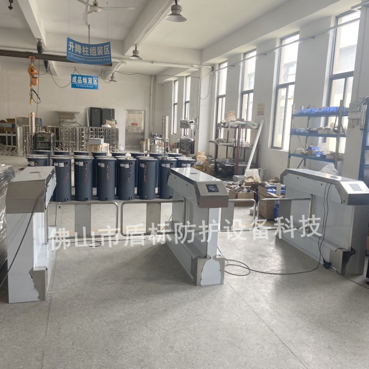 厂家批发供应自动摆闸门刷卡遥控人脸识别人行道闸成品不锈钢摆闸