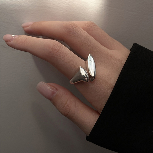 European and American minimalist irregular ring for women INS cold style design geometric special shape high-end open ring