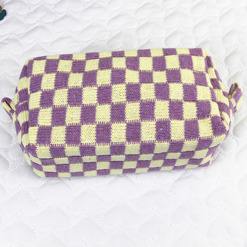 New ins style checkerboard knitted cosmetic bag contrasting wool plaid large capacity storage organizer bag pencil bag