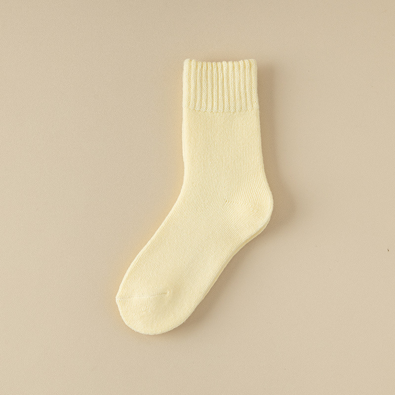 Calcetines de confinamiento engrosados de otoño e invierno para mujer Calcetines de piso de toalla a media pantorrilla cepillados